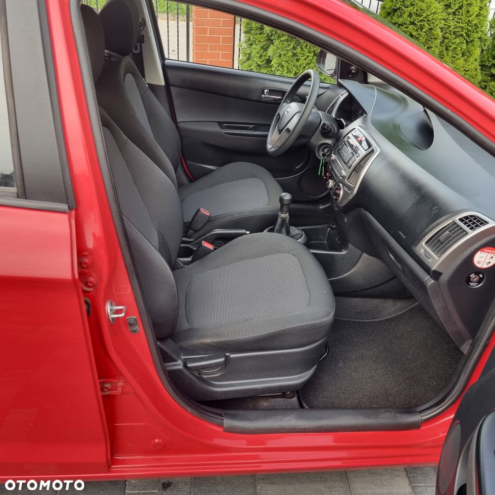Hyundai i20 1.25 Classic + - 15