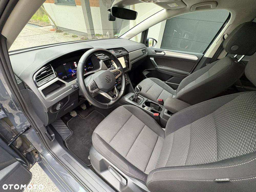 Volkswagen Touran 1.5 TSI EVO Special Edition - 26