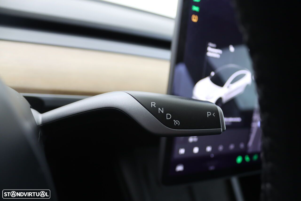 Tesla Model 3 - 15