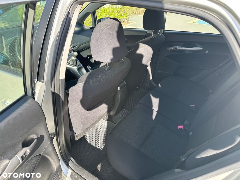 Toyota Auris 1.4 D-4D Edition - 9