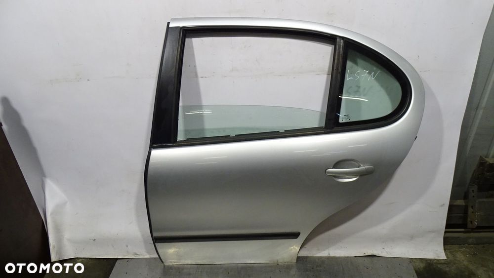 DRZWI LEWY TYŁ SEAT LEON 1.9 TDI LS7N - 1