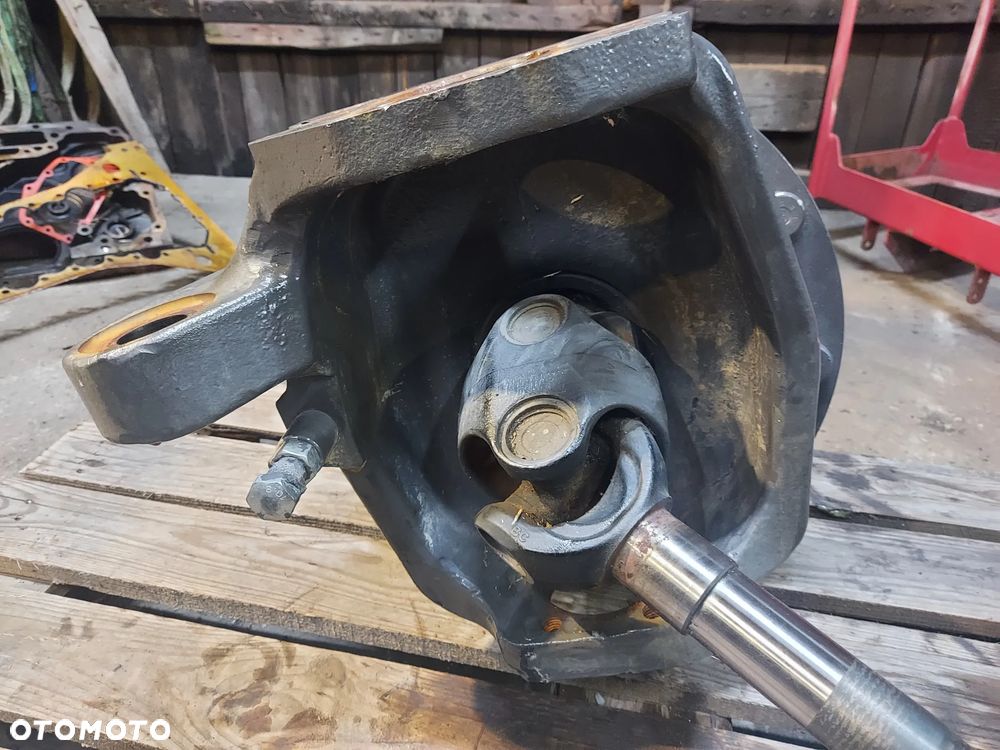 Zwolnica zwrotnica półoś lewa 10145969B CIĄGNIK VALTRA Q305S 2024r - 7