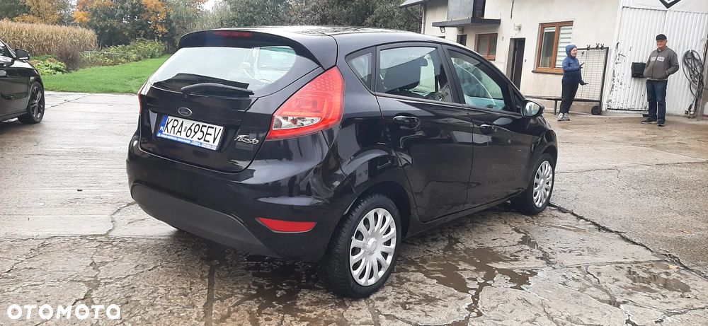 Ford Fiesta - 16