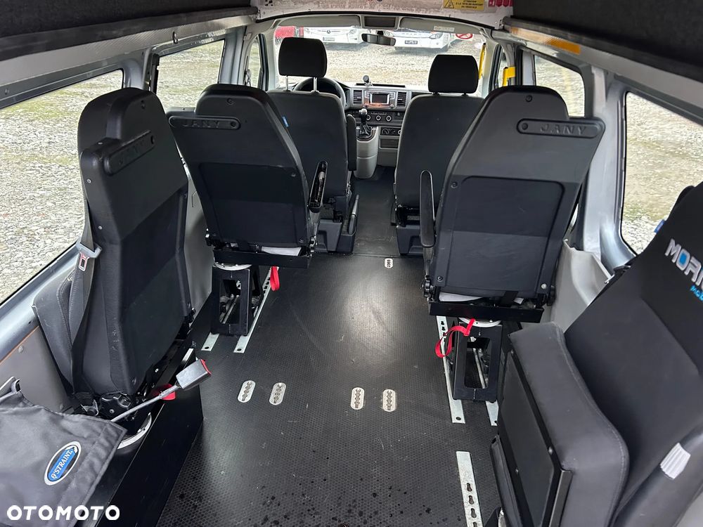 Volkswagen Transporter - 8