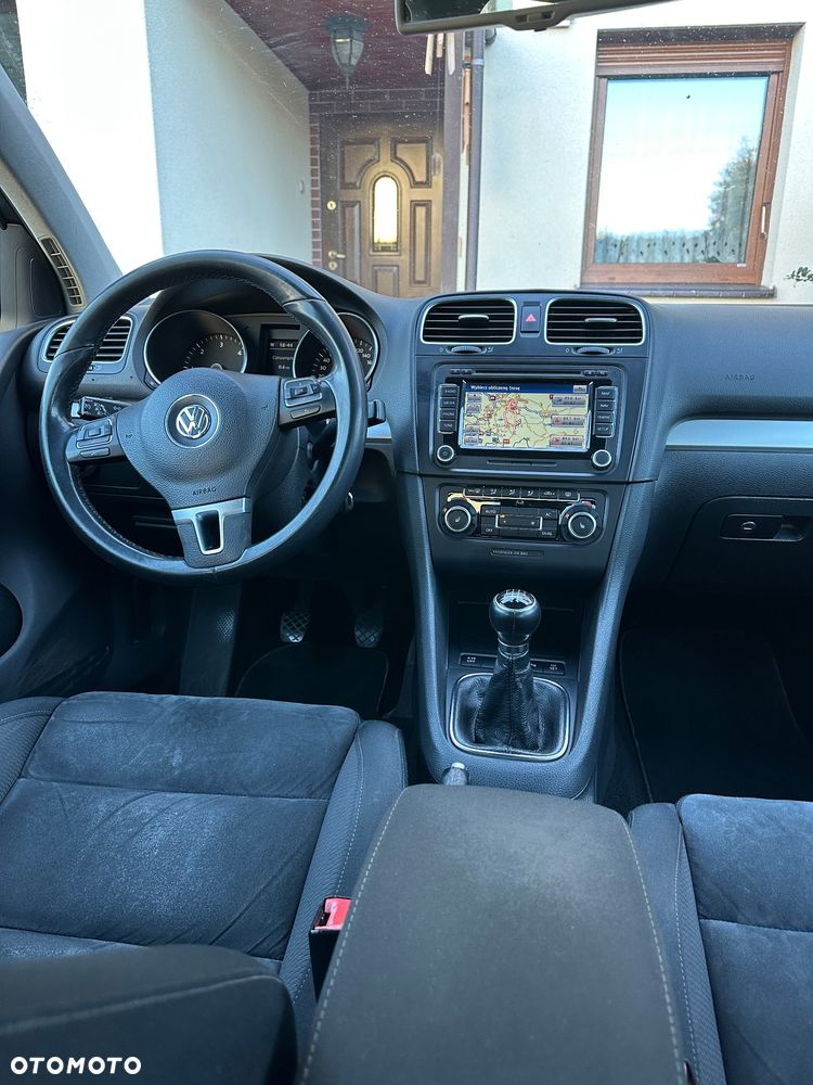 Volkswagen Golf 2.0 TDI DPF Highline - 12