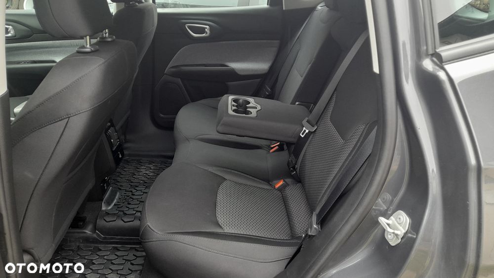 Jeep Compass - 13