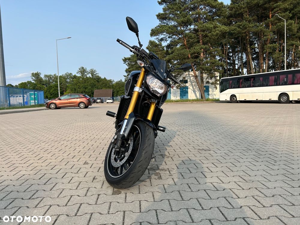 Yamaha MT - 6