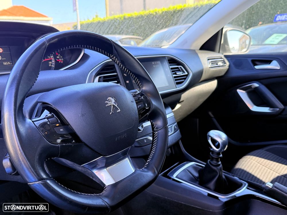Peugeot 308 SW - 9