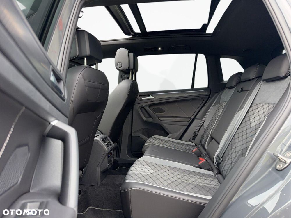 Volkswagen Tiguan 2.0 TDI SCR 4Mot R-Line DSG - 12