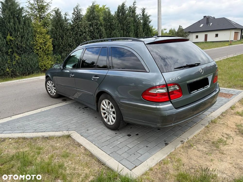 Mercedes-Benz Klasa E 220 CDI Automatik Elegance DPF BusinessEDITION - 8
