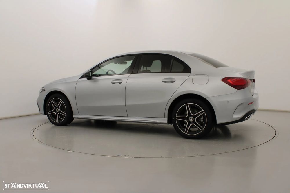 Mercedes-Benz A 250 Limousine e - 11