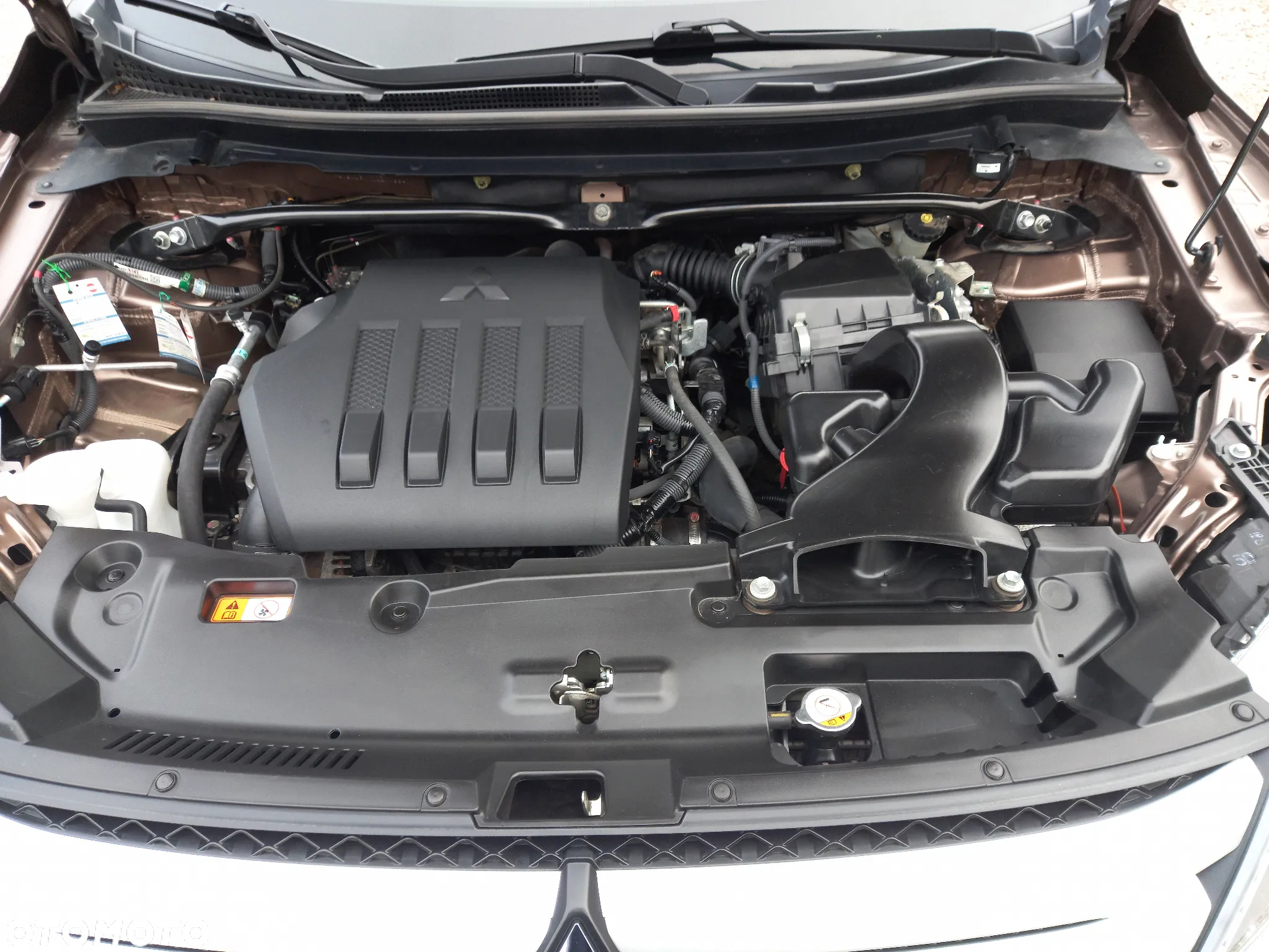Mitsubishi Eclipse Cross 1.5 T GPF Invite Plus - 28