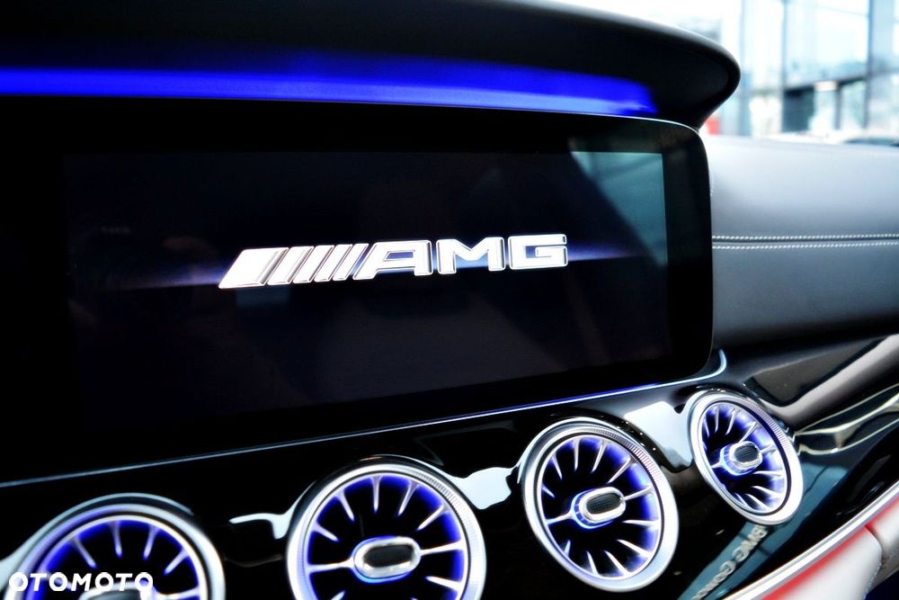Mercedes-Benz AMG GT 43 4Matic+ Speedshift TCT 9G - 33