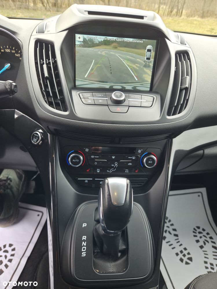 Ford Kuga 1.5 TDCi 2x4 Cool & Connect - 16