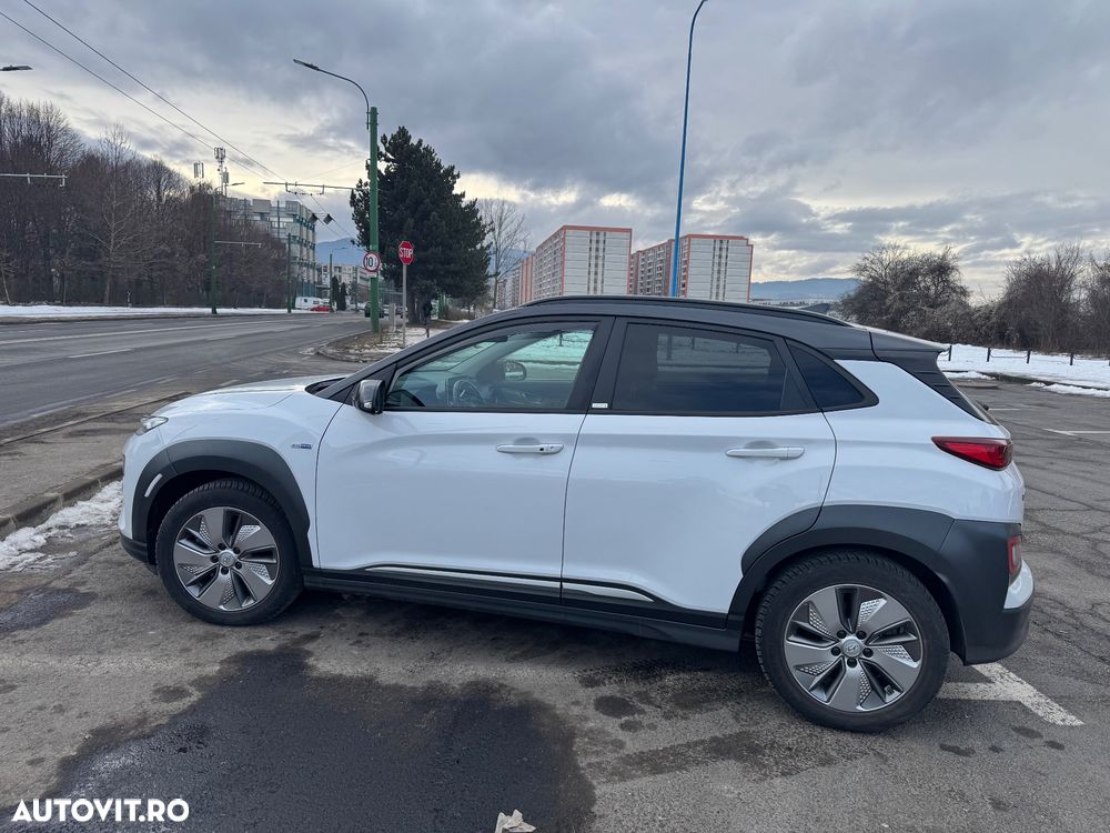 Hyundai KONA Premium - 3