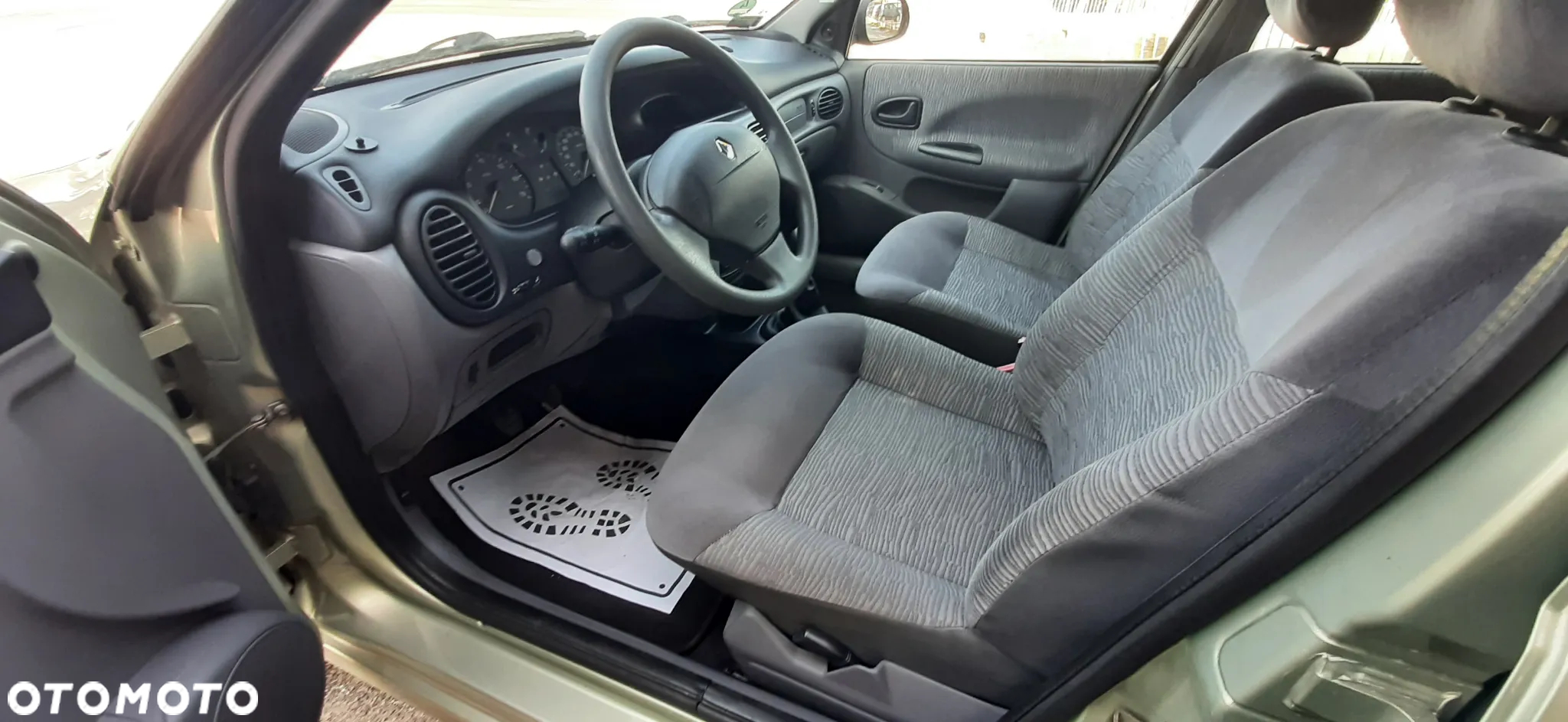 Renault Megane - 32