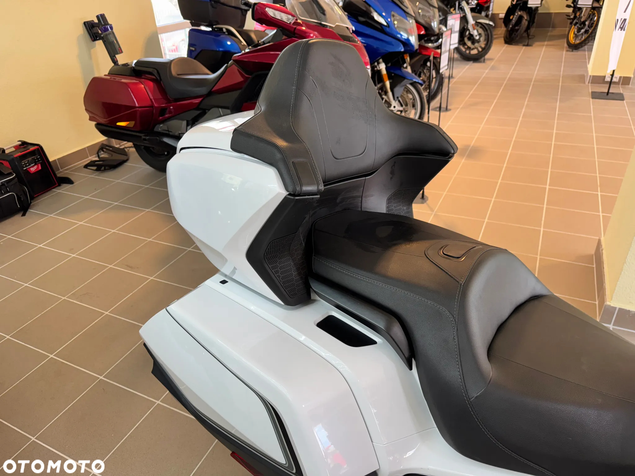 Honda GL - 10