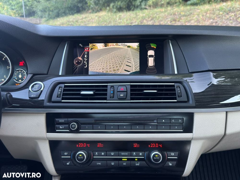 BMW Seria 5 525d Aut. - 30