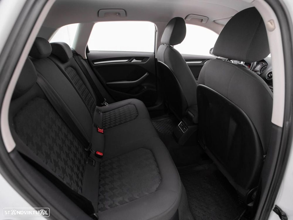 Audi A3 Sportback - 11
