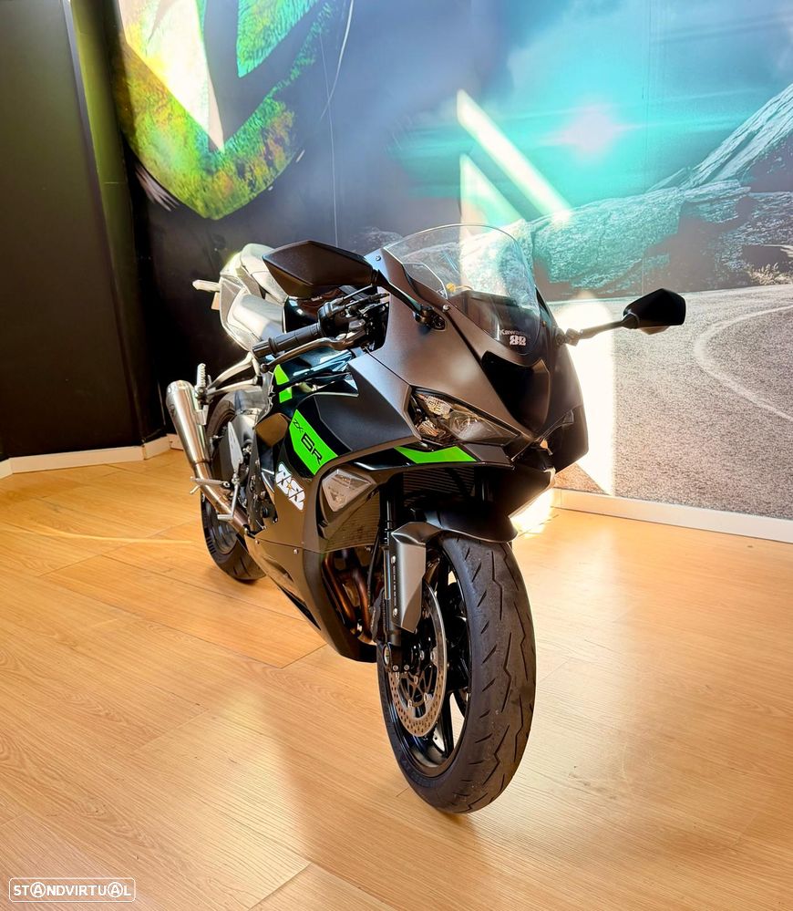 Kawasaki Ninja ZX6R - 10