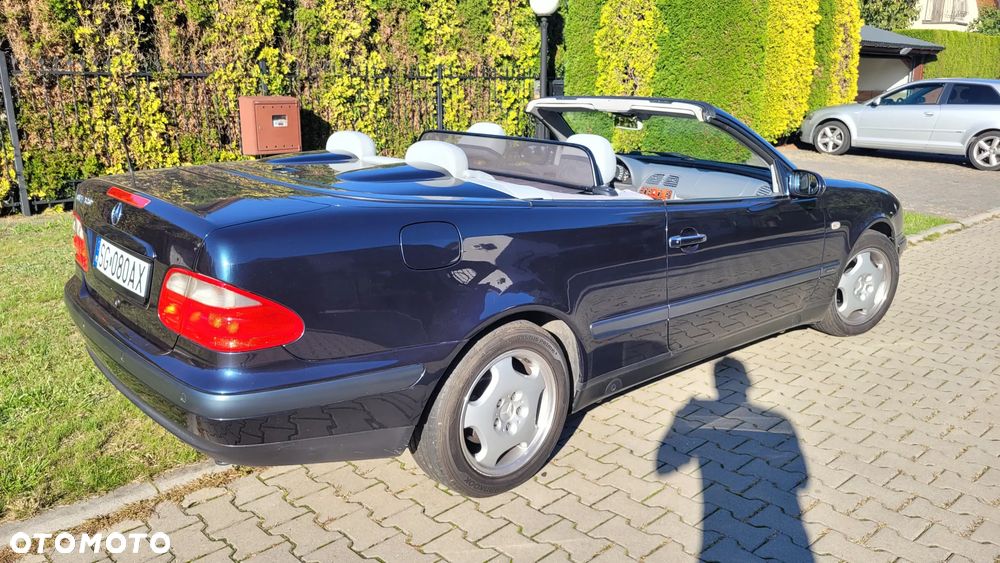 Mercedes-Benz CLK 320 - 4