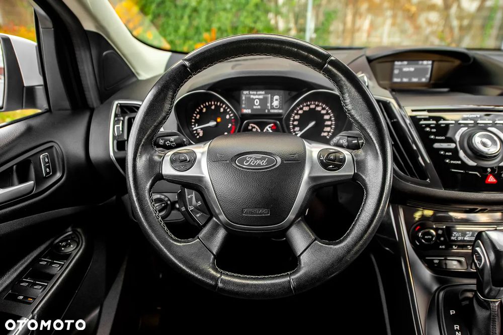 Ford Kuga 1.6 EcoBoost 4x4 Titanium - 23