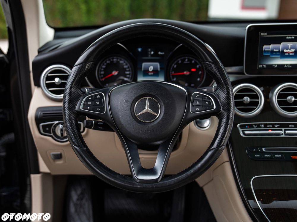 Mercedes-Benz GLC - 33