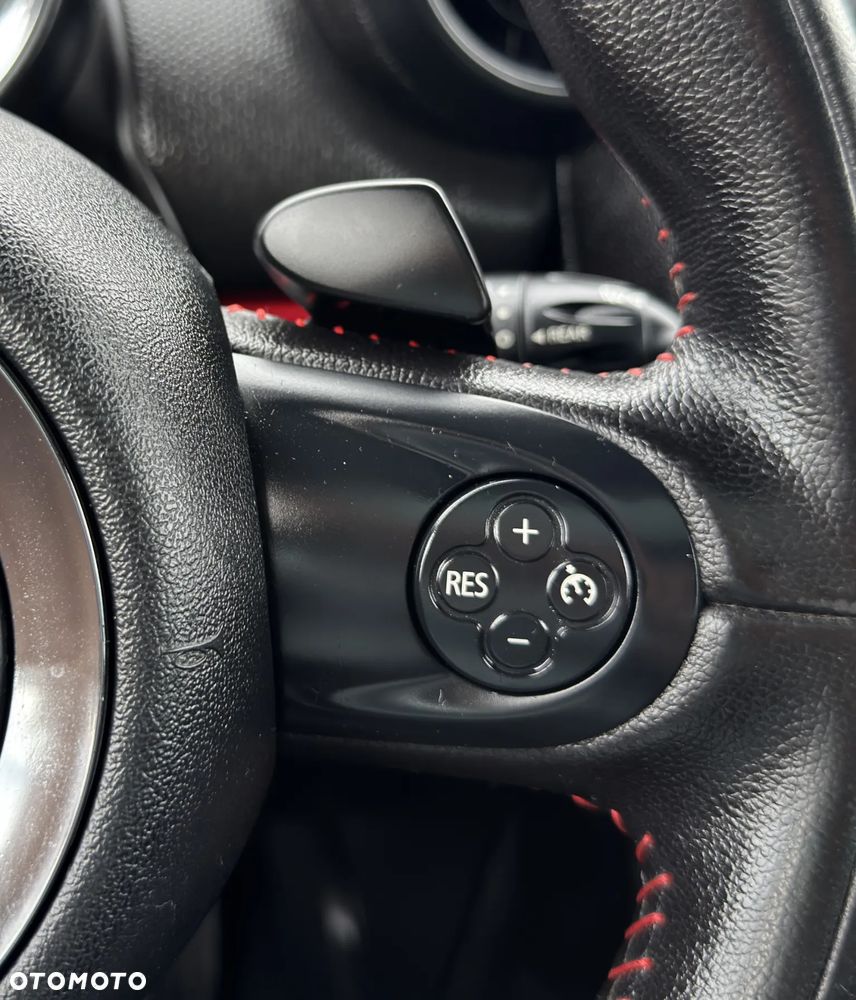 MINI John Cooper Works - 23