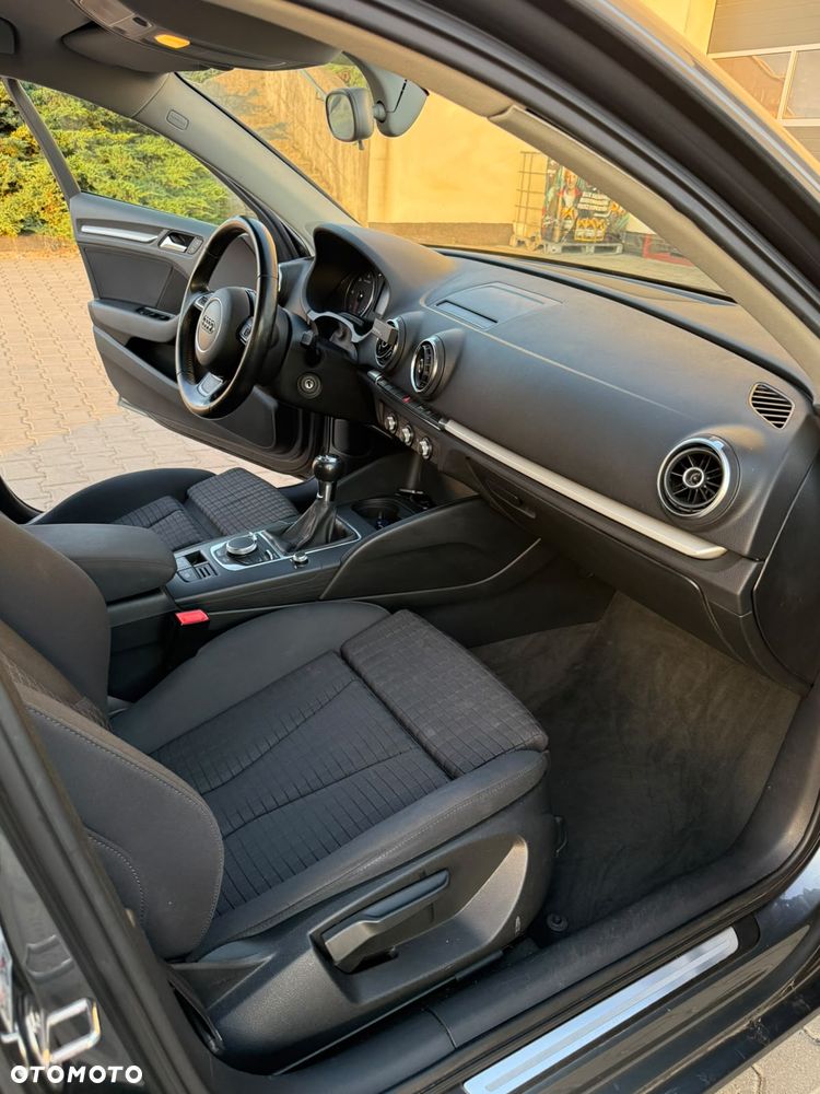 Audi A3 Sportback 2.0 TDI - 7