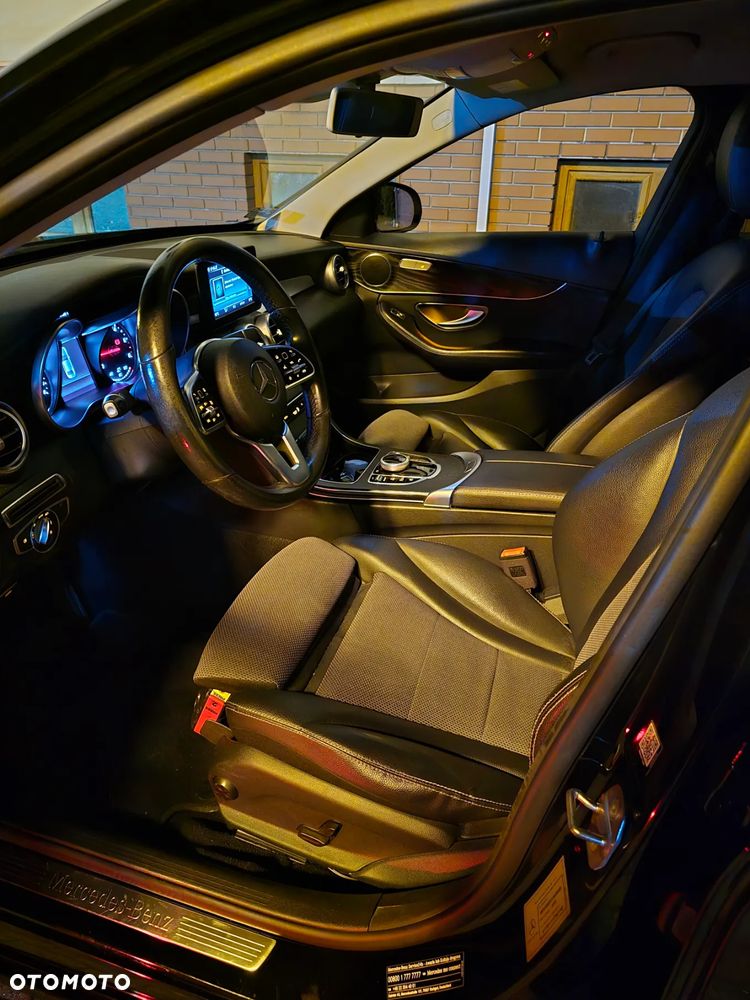Mercedes-Benz Klasa C 220 d 4MATIC 9G-TRONIC - 12