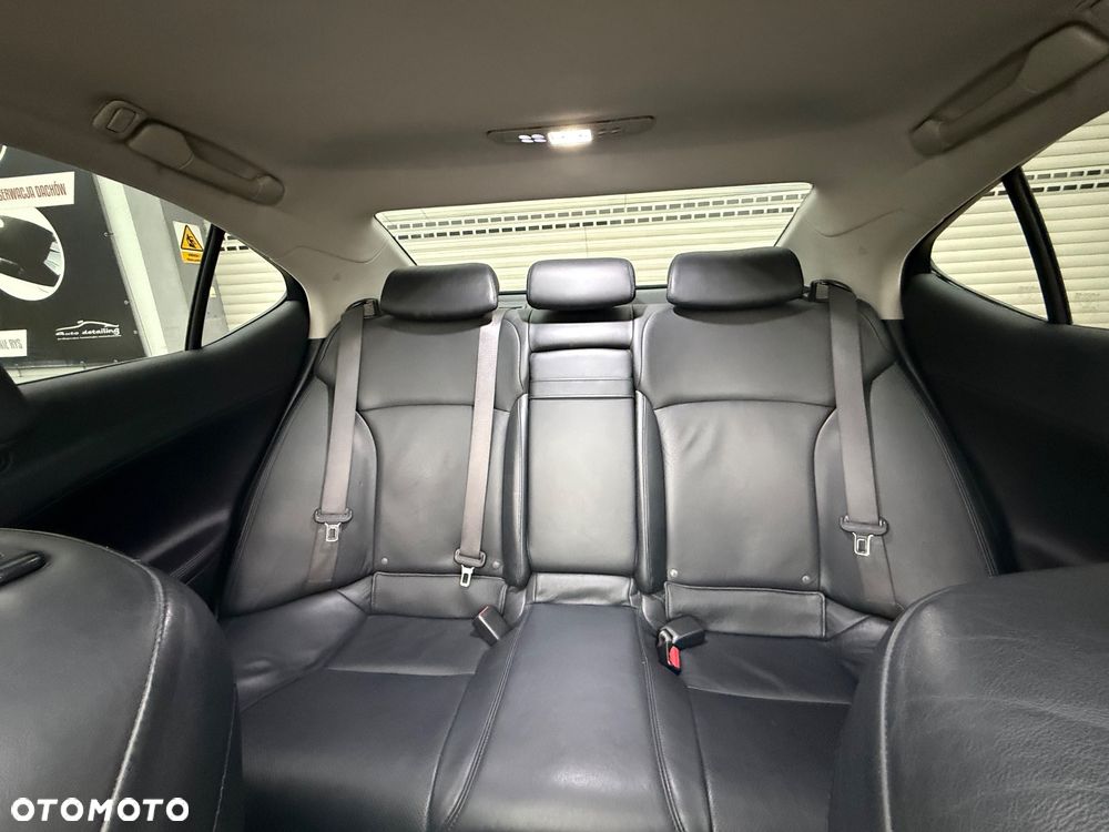 Lexus IS 350 - 32