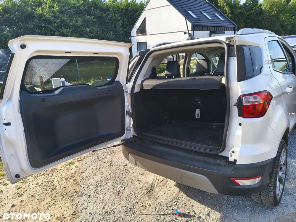Ford EcoSport - 5