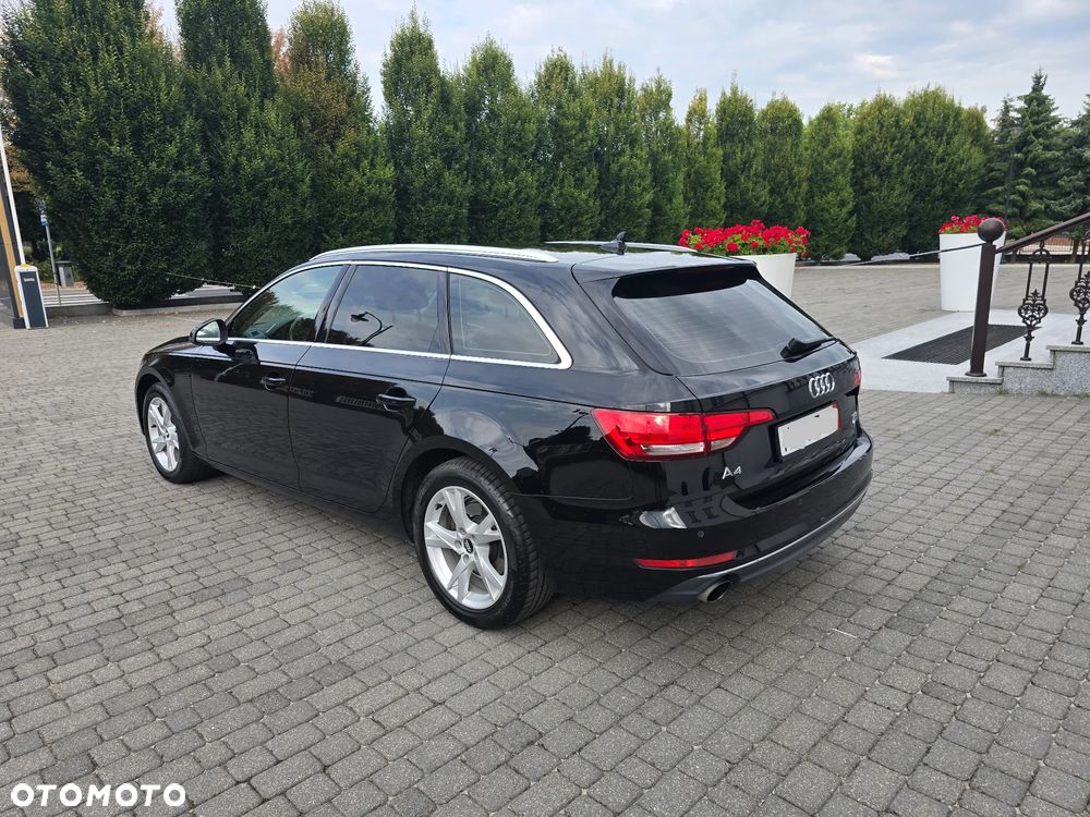 Audi A4 Avant 2.0 TFSI ultra design - 10