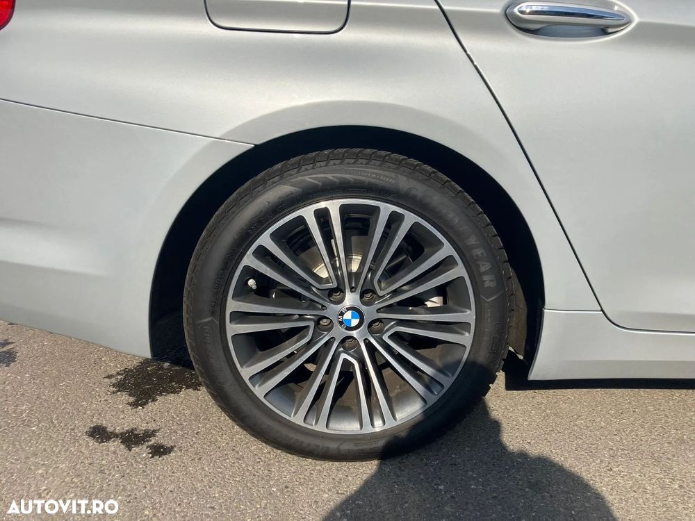 BMW 5 Series 2018 — imagine 22