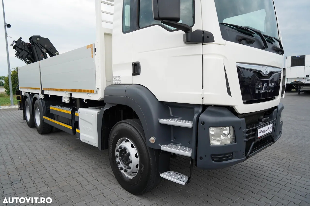MAN TGS 26.360 / 6X4 / BOTTOM 6.5 M + HDS HIAB 211 EP-5 / CAPACITATE MAXIMĂ DE RIDICARE: 6 900 KG / RADIOCOMANDĂ / ROTARE / MANUALĂ / EURO 6 - 12