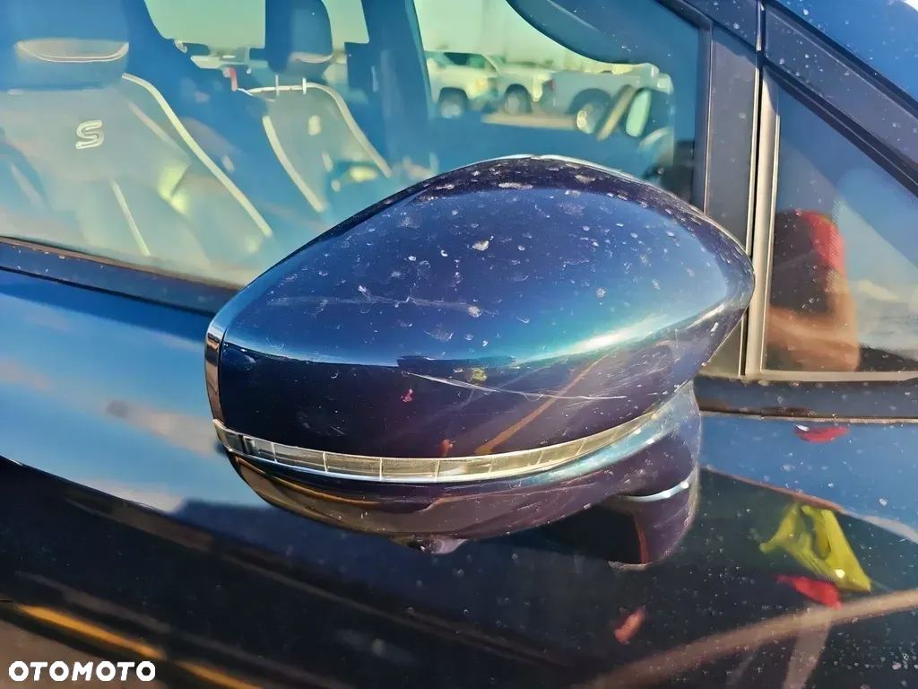 Chrysler Pacifica - 16
