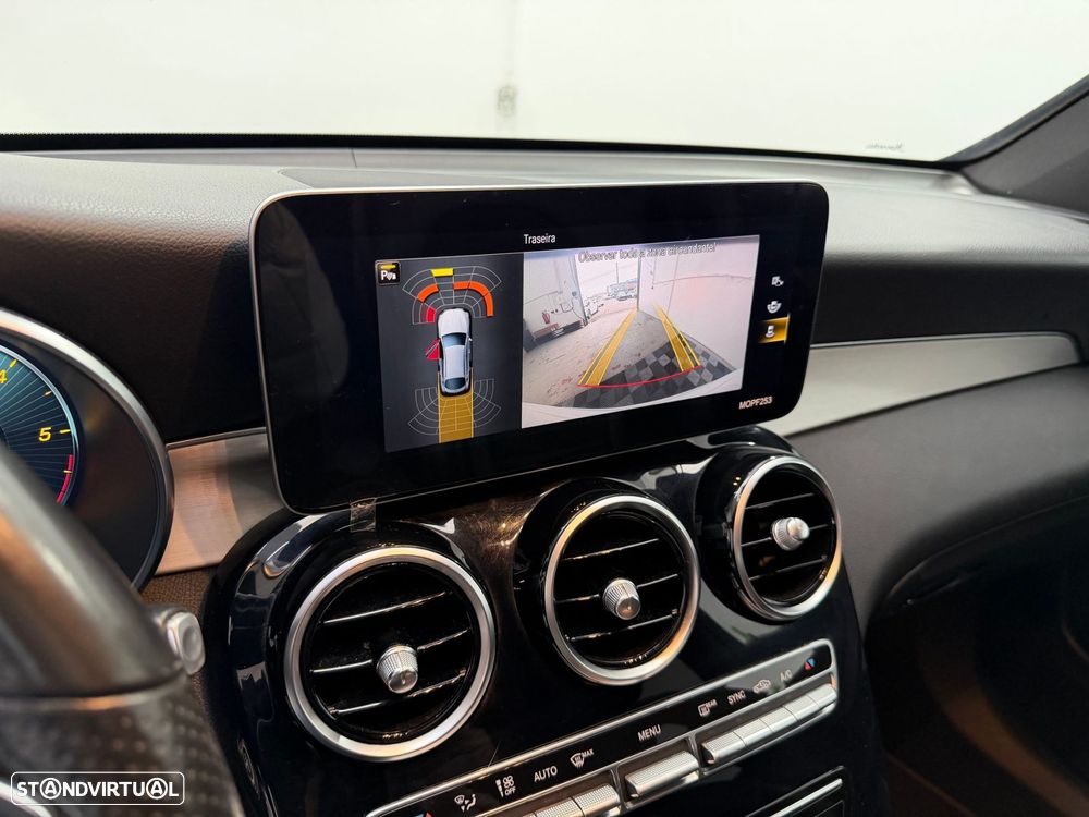 Mercedes-Benz GLC 300 d Coupe 4Matic 9G-TRONIC AMG Line Plus - 10