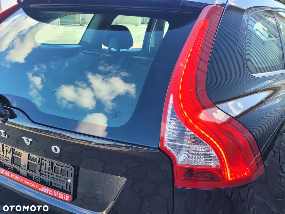 Volvo XC 60 D4 Momentum - 10