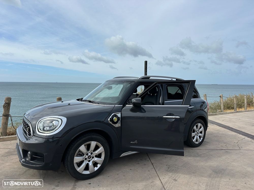 MINI Countryman Cooper SE ALL4 Auto - 2