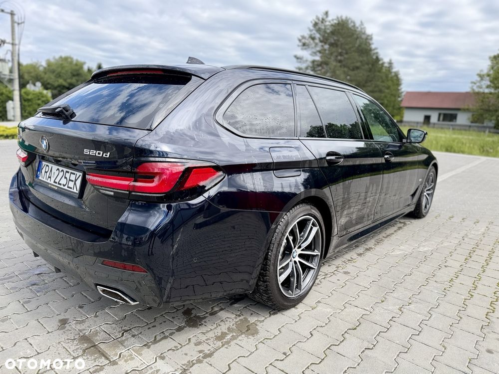 BMW Seria 5 520d xDrive mHEV M Sport sport - 5