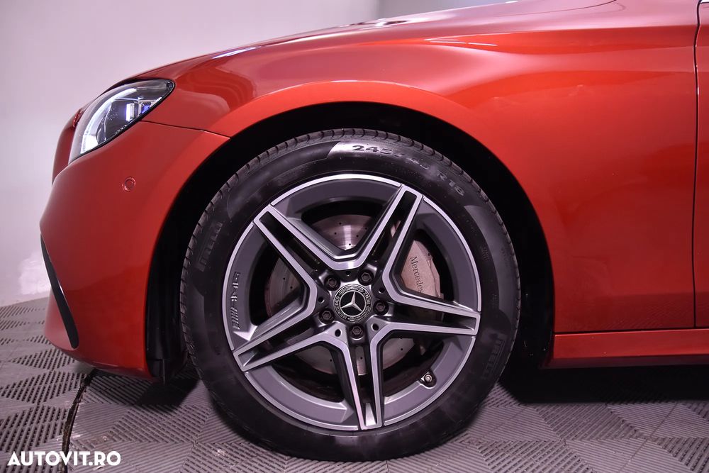 Mercedes-Benz E 220 d 4MATIC Aut. - 13