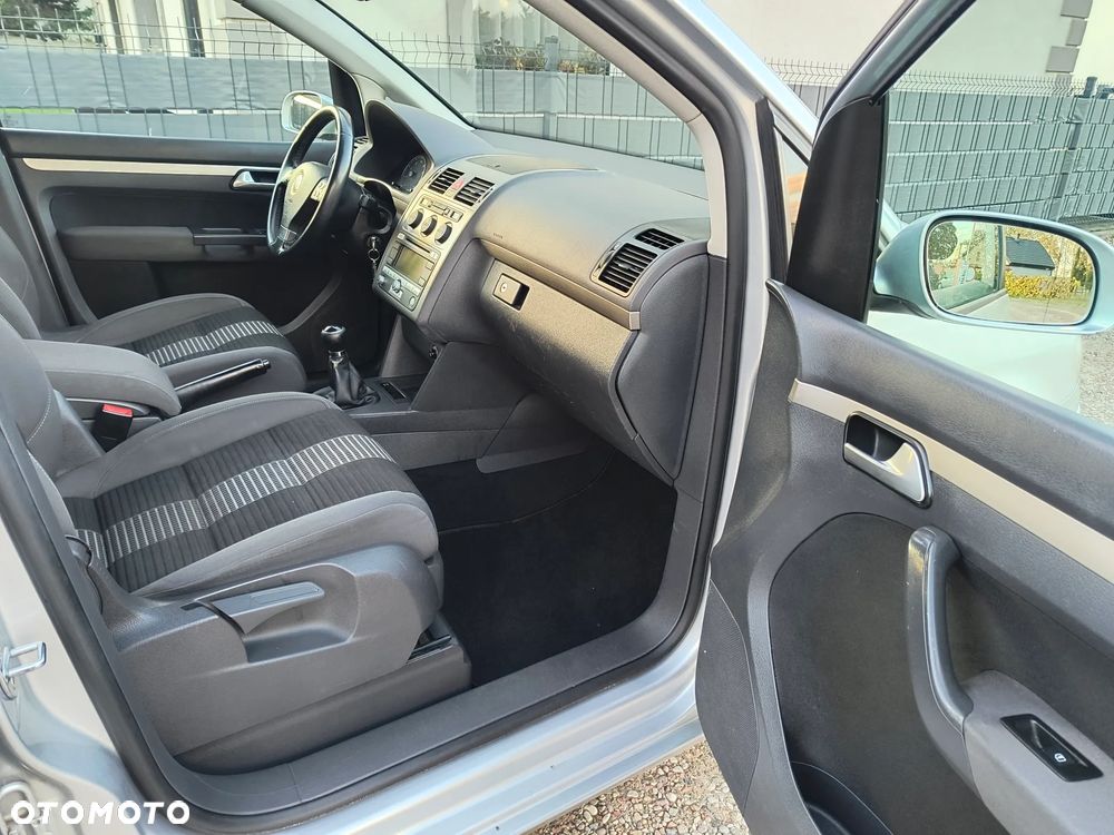 Volkswagen Touran 1.6 United - 9