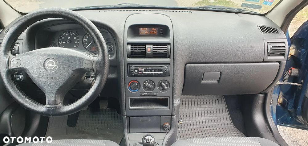 Opel Astra 1.4 - 8