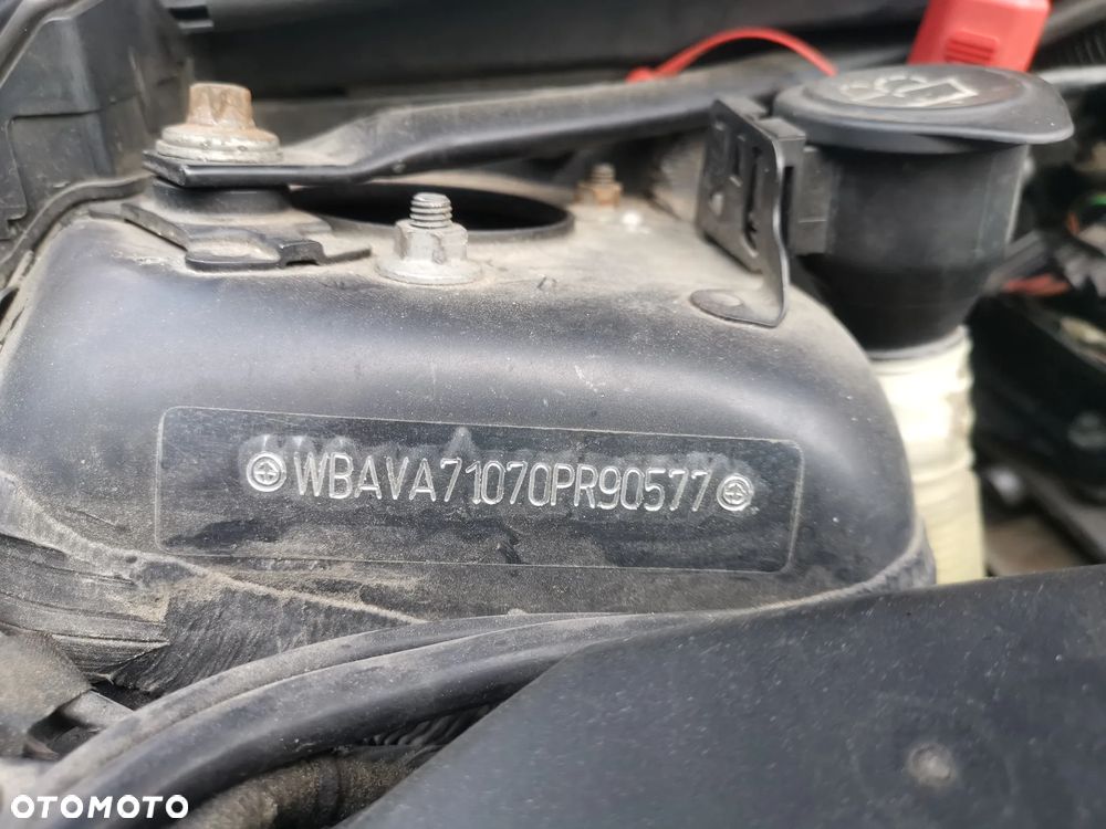 BMW Seria 3 - 32