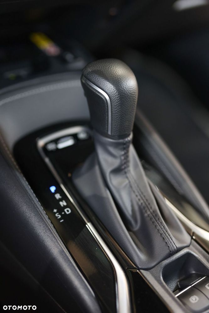 Toyota Corolla 2.0 Hybrid Style - 31