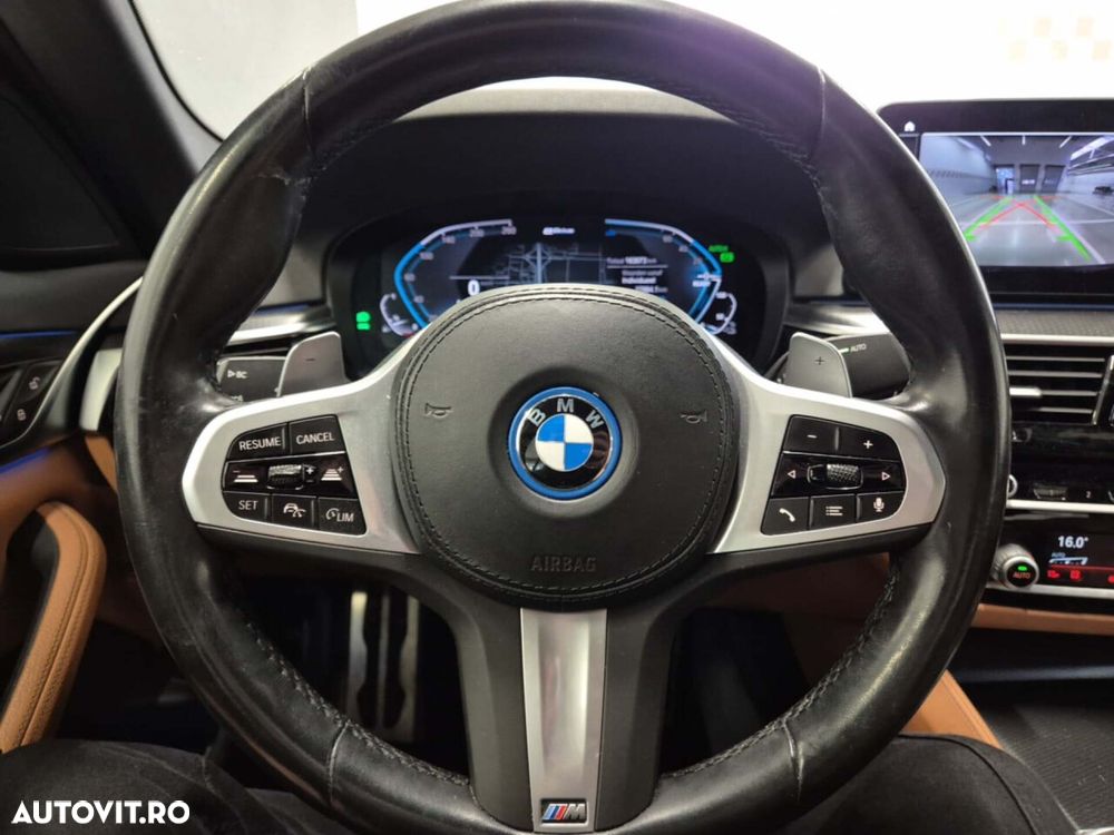 BMW 5 Series 2023 — imagine 13