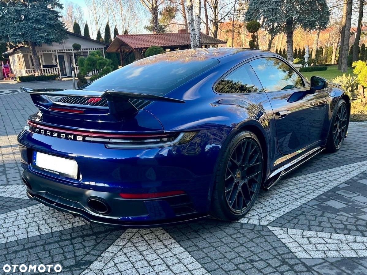 Porsche 911 Carrera - 9