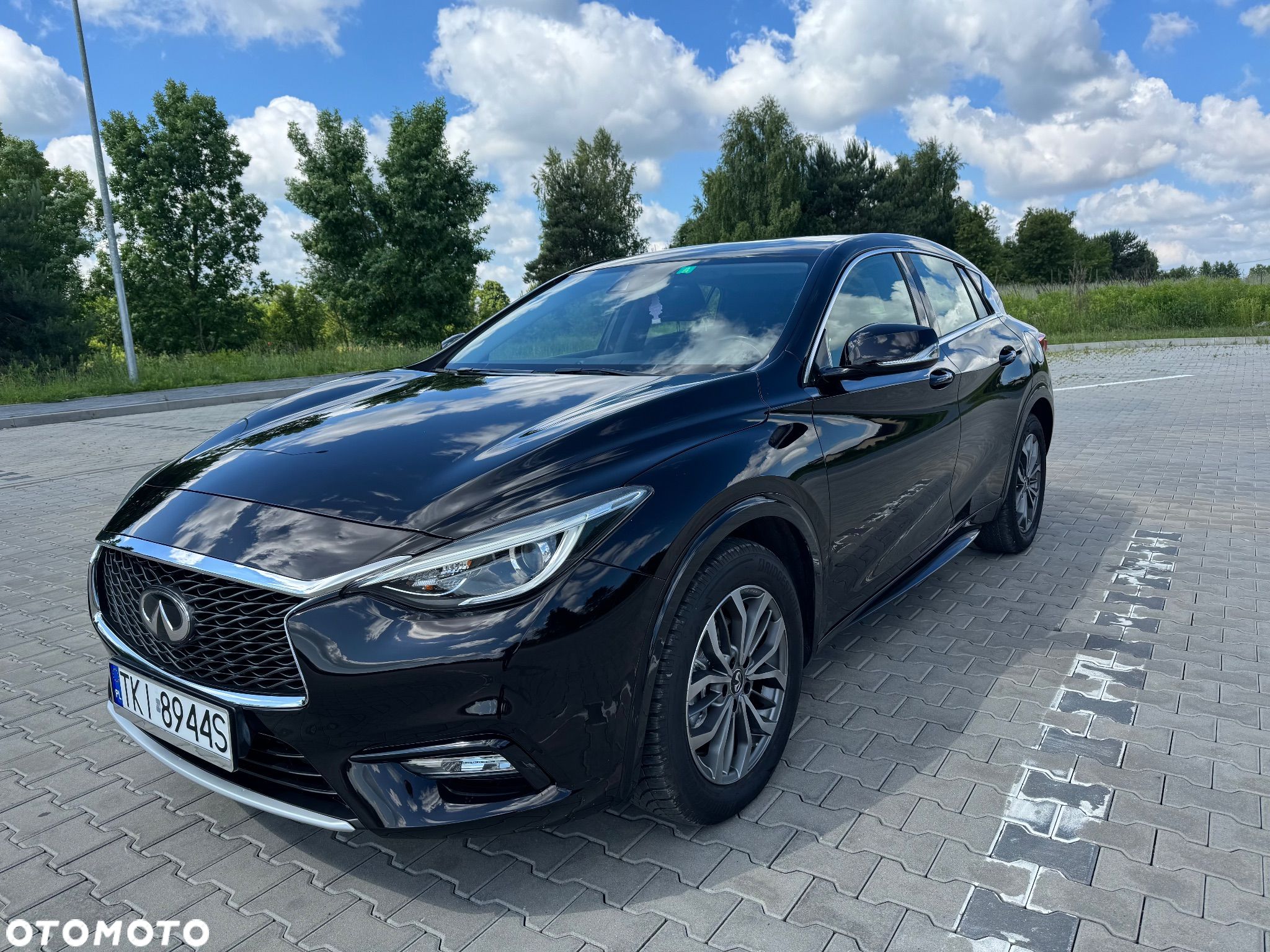 Infiniti Q30 1.6t - 1