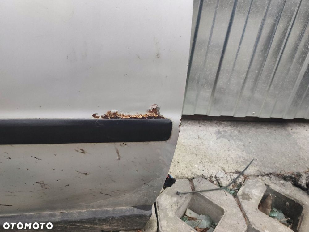 CC DRZWI PRAWY PRZÓD VW PASSAT B5 FL 01- LA7W SREBRNE GOŁE - 2