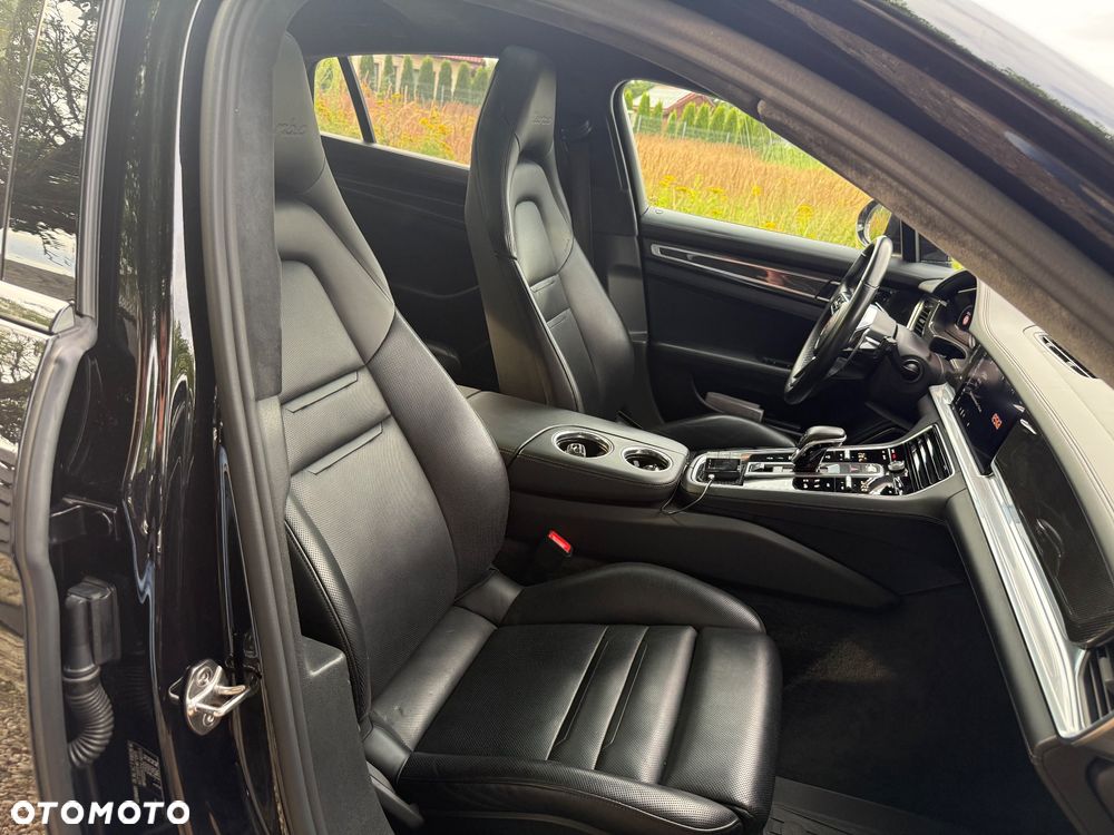 Porsche Panamera Turbo - 13